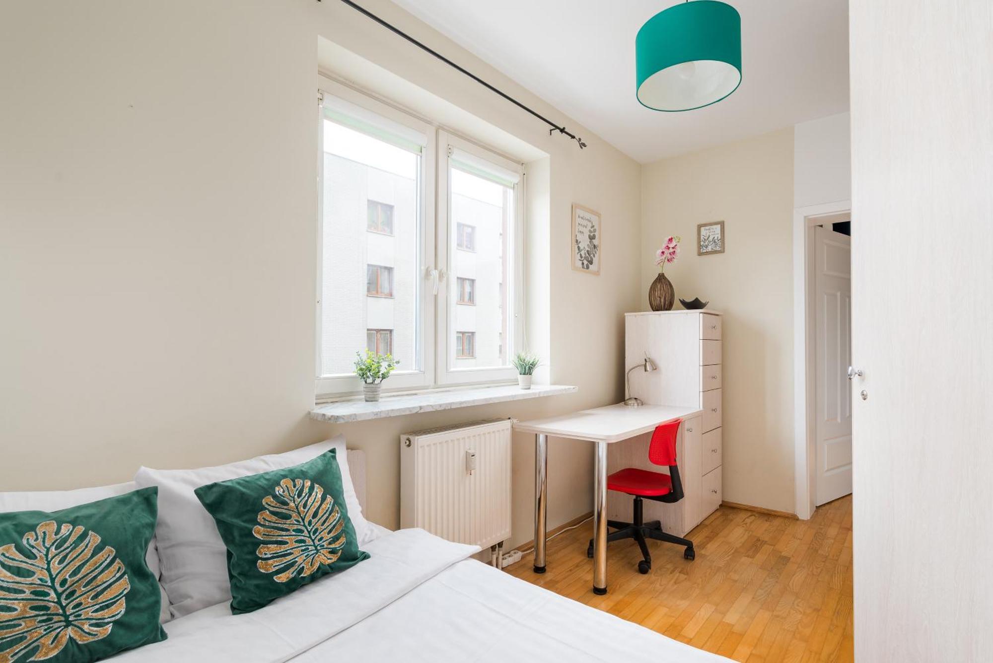 Metro Mlynow Pleasant Apartament Варшава Екстер'єр фото